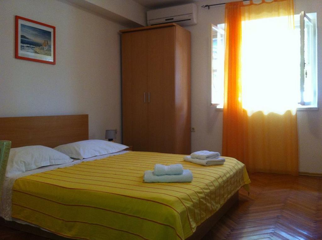 Studios Ana Mari Komiža Habitación foto